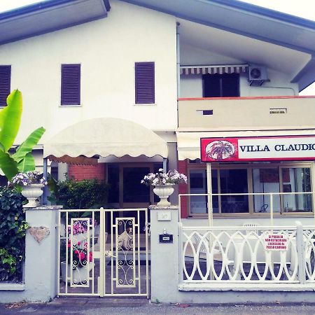 Hotel Villa Claudio Марина-ді-Масса Екстер'єр фото